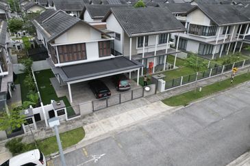 Tiana Elmina Gardens