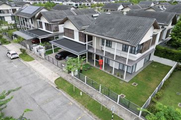 Tiana Elmina Gardens