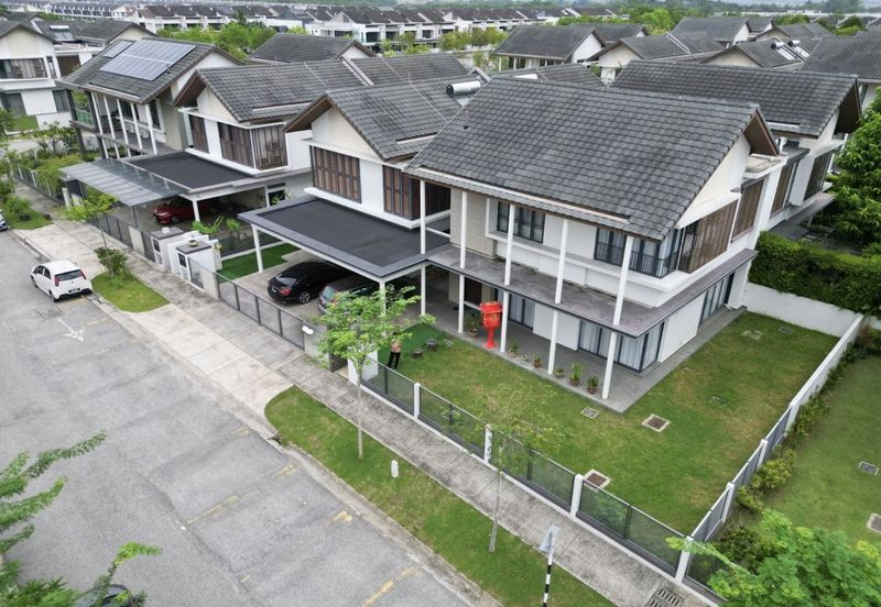 Tiana Elmina Gardens