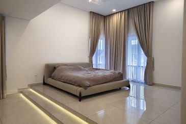 Tiana Elmina Gardens