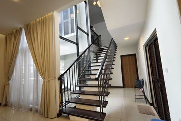 Tiana Elmina Gardens