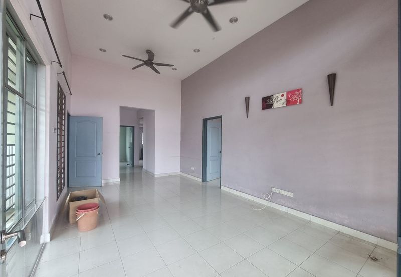 Jalan Makyong, Bandar Bukit Raja