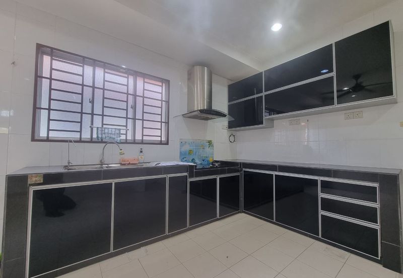 Jalan Makyong, Bandar Bukit Raja