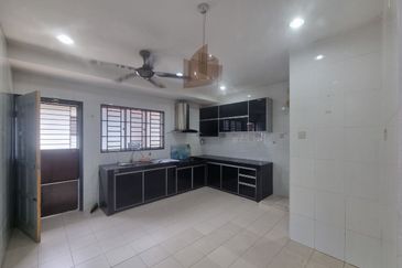 Jalan Makyong, Bandar Bukit Raja