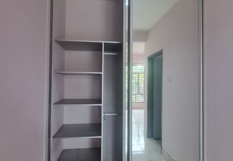 Jalan Makyong, Bandar Bukit Raja