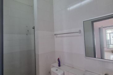 Jalan Makyong, Bandar Bukit Raja