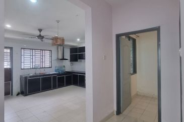 Jalan Makyong, Bandar Bukit Raja