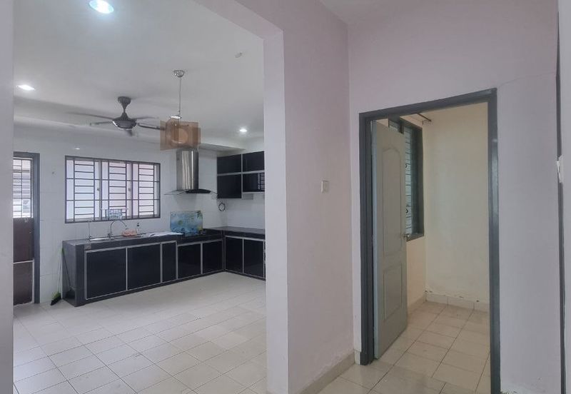 Jalan Makyong, Bandar Bukit Raja