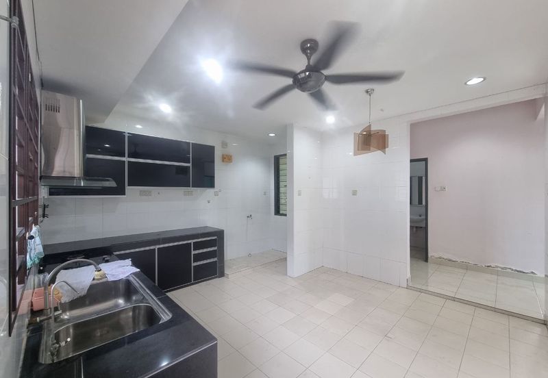 Jalan Makyong, Bandar Bukit Raja