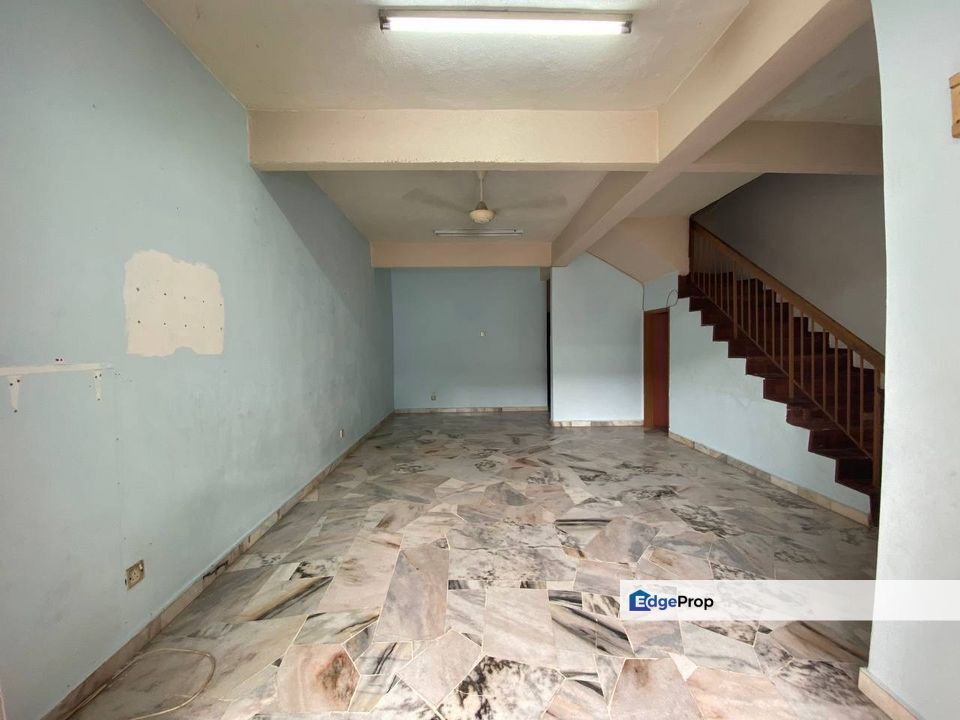 Seri Kembangan Taman Desa Serdang Double Storey Terrace House For Sale, Selangor, Seri Kembangan
