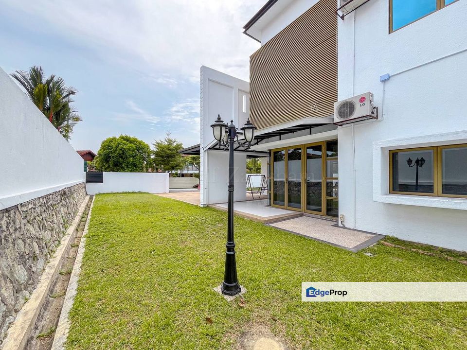 Bangi Bandar Bukit Mahkota BANYAN CLOSE Doubld Storey Bungalow House For Sale , Selangor, Bangi