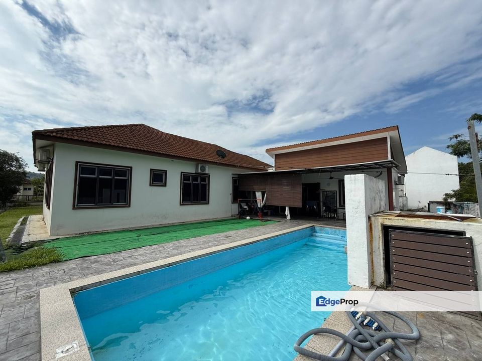 SEREMBAN SRI SENDAYAN SINGLE STOREY BUNGALOW HOUSE FOR SALE, Negeri Sembilan, Seremban