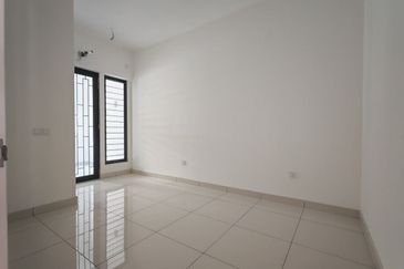 Elmina Green Three @ City of Elmina