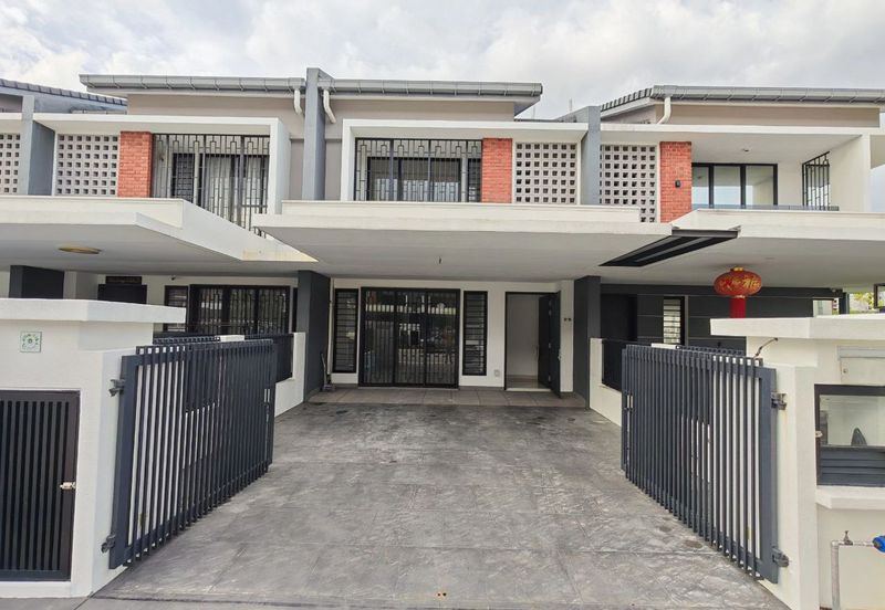 Elmina Green Three @ City of Elmina