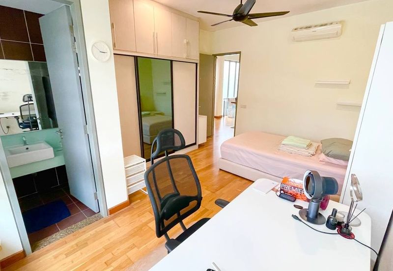 Symphony Hills Schumann