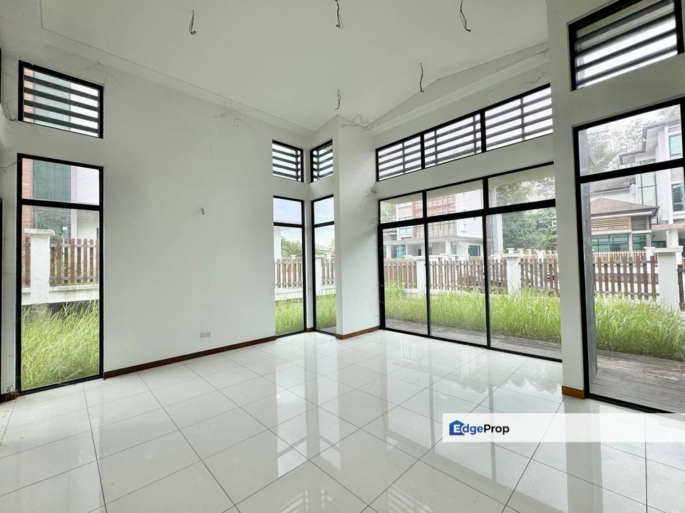 SHAH ALAM SUBANG BESTARI TRIPLE STOREY LAMAN PERMAI BUNGALOW FOR SALE , Selangor, Shah Alam