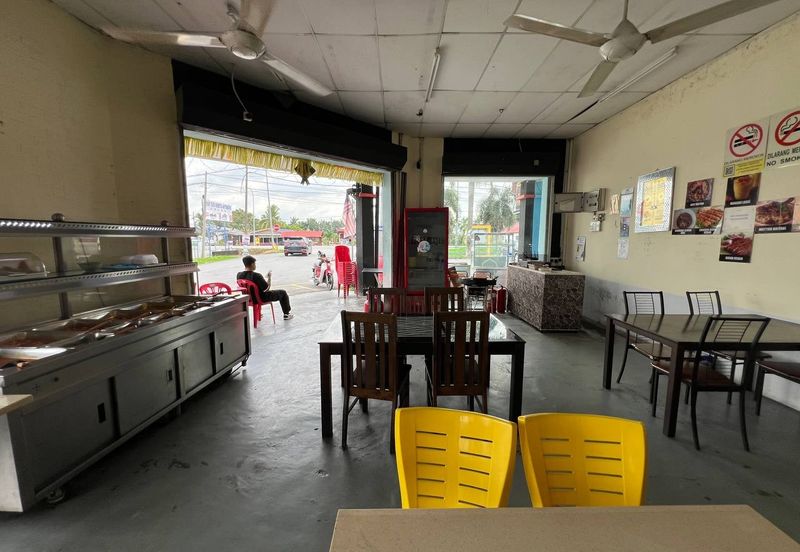 BANTING KANCHONG DARAT CORNER LOT SINGLE STOREY SHOPLOT FOR SALE