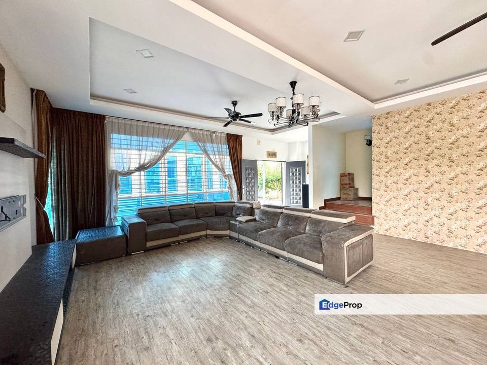 RAWANG TAMAN BUKIT KUANG PERDANA TRIPLE STOREY BUNGALOW HOUSE FOR SALE, Selangor, Rawang