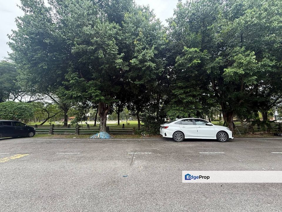 KLANG BANDAR BUKIT RAJA JALAN ZAPIN 1.5 STOREY TERRACE HOUSE FOR SALE, Selangor, Klang