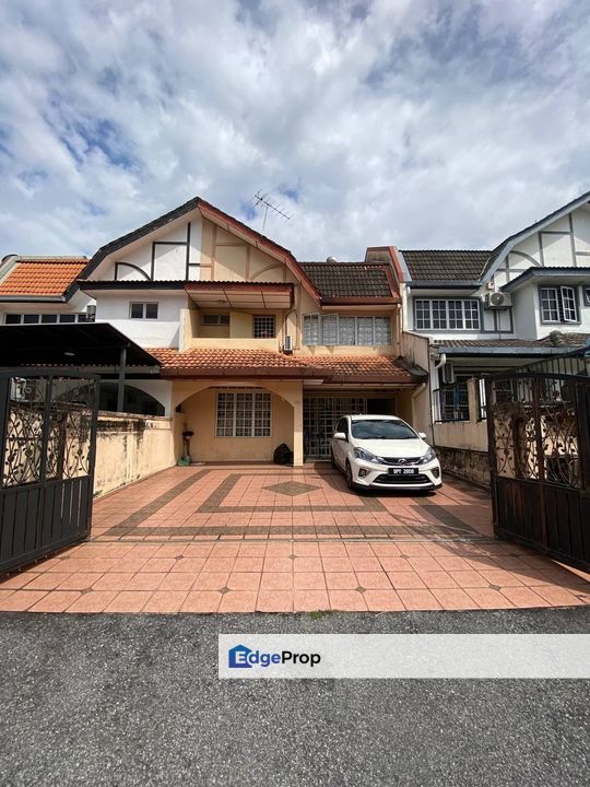 SUBANG JAYA USJ 4 DOUBLE STOREY TERRACE HOUSE FOR SALE, Selangor, USJ