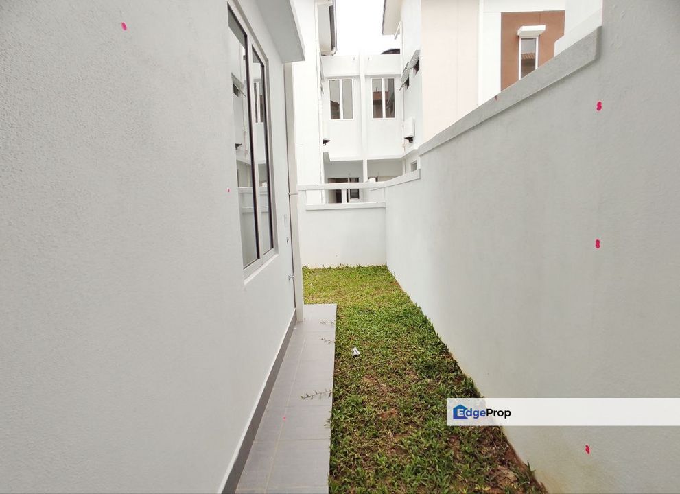 BANGI SETIA ALAM SARI CARESSA SEMI D CLUSTER DOUBLE STOREY HOUSE FOR SALE, Selangor, Bangi