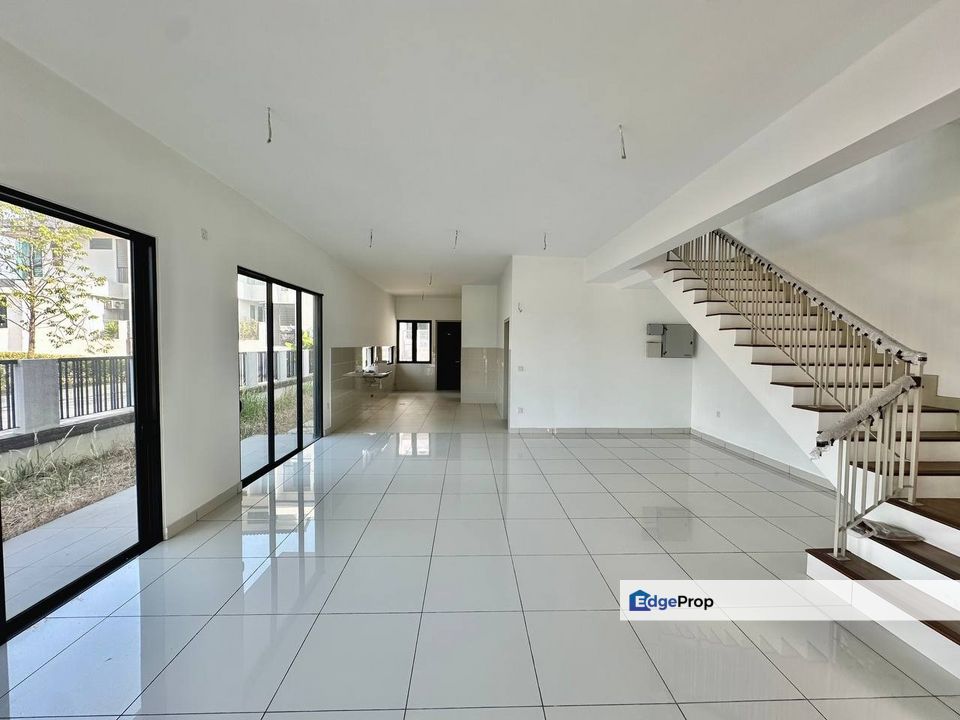 SHAH ALAM ELMINA VALLEY 4 ENDLOT DOUBLE STOREY TERRACE ELMINA HOUSE FOR SALE, Selangor, Shah Alam