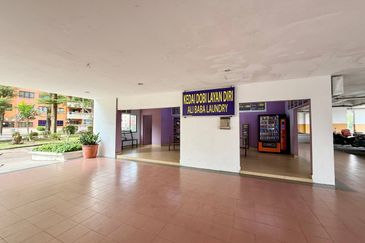 SHOP LOT AT VISTA MILLENIUM CONDOMINIUM PUCHONG PERDANA FOR SALE