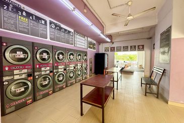 SHOP LOT AT VISTA MILLENIUM CONDOMINIUM PUCHONG PERDANA FOR SALE