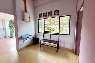 SHOP LOT AT VISTA MILLENIUM CONDOMINIUM PUCHONG PERDANA FOR SALE