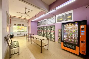 SHOP LOT AT VISTA MILLENIUM CONDOMINIUM PUCHONG PERDANA FOR SALE