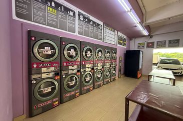 SHOP LOT AT VISTA MILLENIUM CONDOMINIUM PUCHONG PERDANA FOR SALE