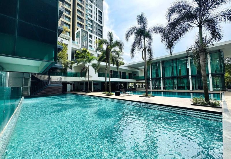 Lake Point Residence