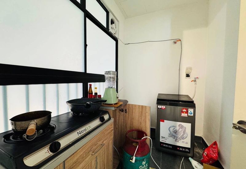 Lake Point Residence