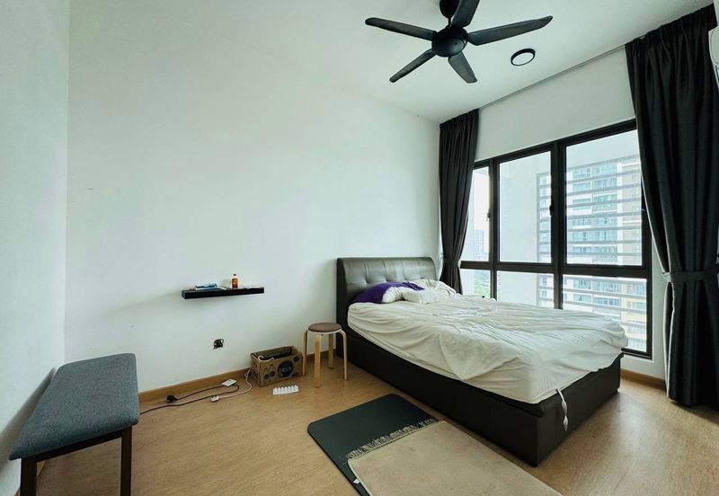 Lake Point Residence