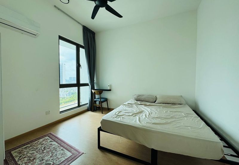 Lake Point Residence