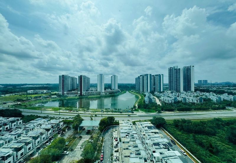 Lake Point Residence