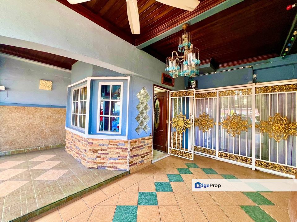 KLANG KAMPUNG DELEK TAMAN SERI DELEK RENOVATED DOUBLE STOREY HOUSE FOR SALE, Selangor, Klang