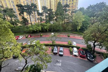 Seri Maya Condominium