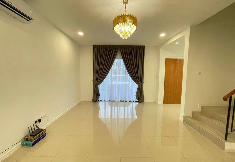 Reef Of Tropics, Setia Eco Glades