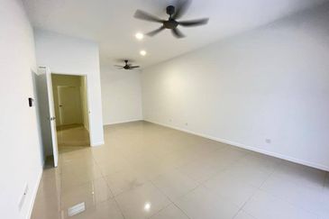 Reef Of Tropics, Setia Eco Glades