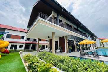 Reef Of Tropics, Setia Eco Glades