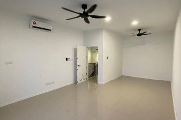 Reef Of Tropics, Setia Eco Glades