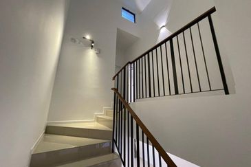 Reef Of Tropics, Setia Eco Glades