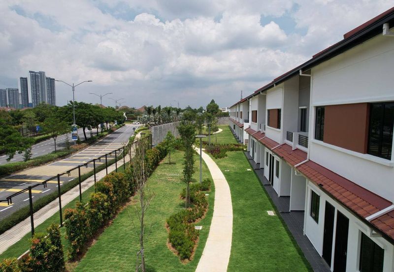 Reef Of Tropics, Setia Eco Glades