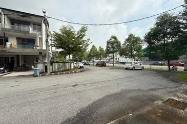 Desa Saujana, Bandar Saujana Putra