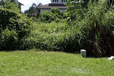 TANAH LOT BANGLO BERHAMPIRAN UITM TAPAH, PERAK. LOAN DIURUSKAN