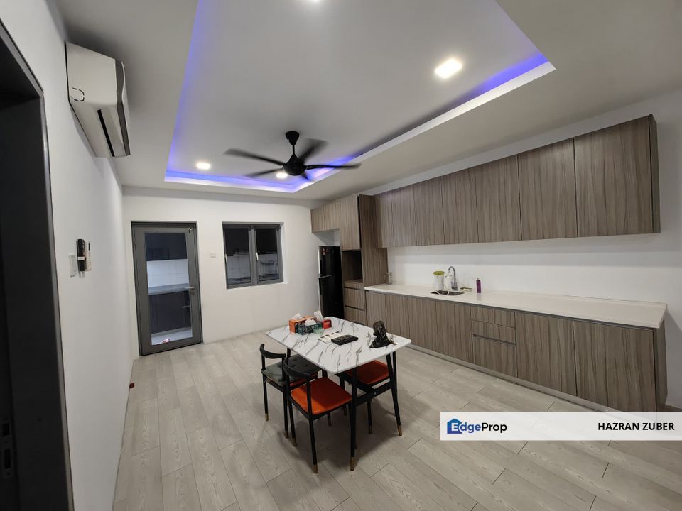 Lake Front Residence Condominium, Cyberjaya 💥💰 For Sale Ready To Move In Unit Cyberjaya💥💰, Selangor, Cyberjaya