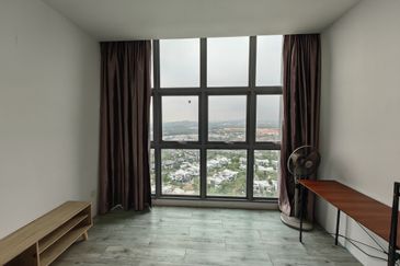 Lake Front Residence Condominium, Cyberjaya 💥💰 For Sale Ready To Move In Unit Cyberjaya💥💰