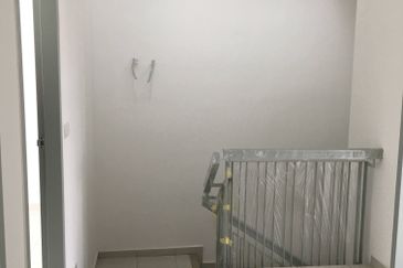 Jalan Setia Permai U13/42E