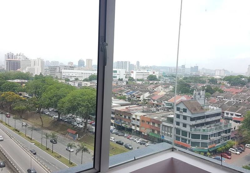 E-Tiara Serviced Apartment